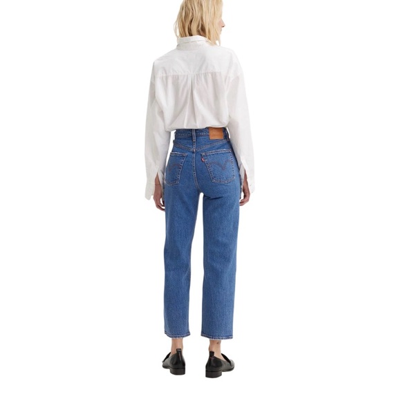 Levi’s Ribcage Straight Ankle Jeans - Picture 2 of 15